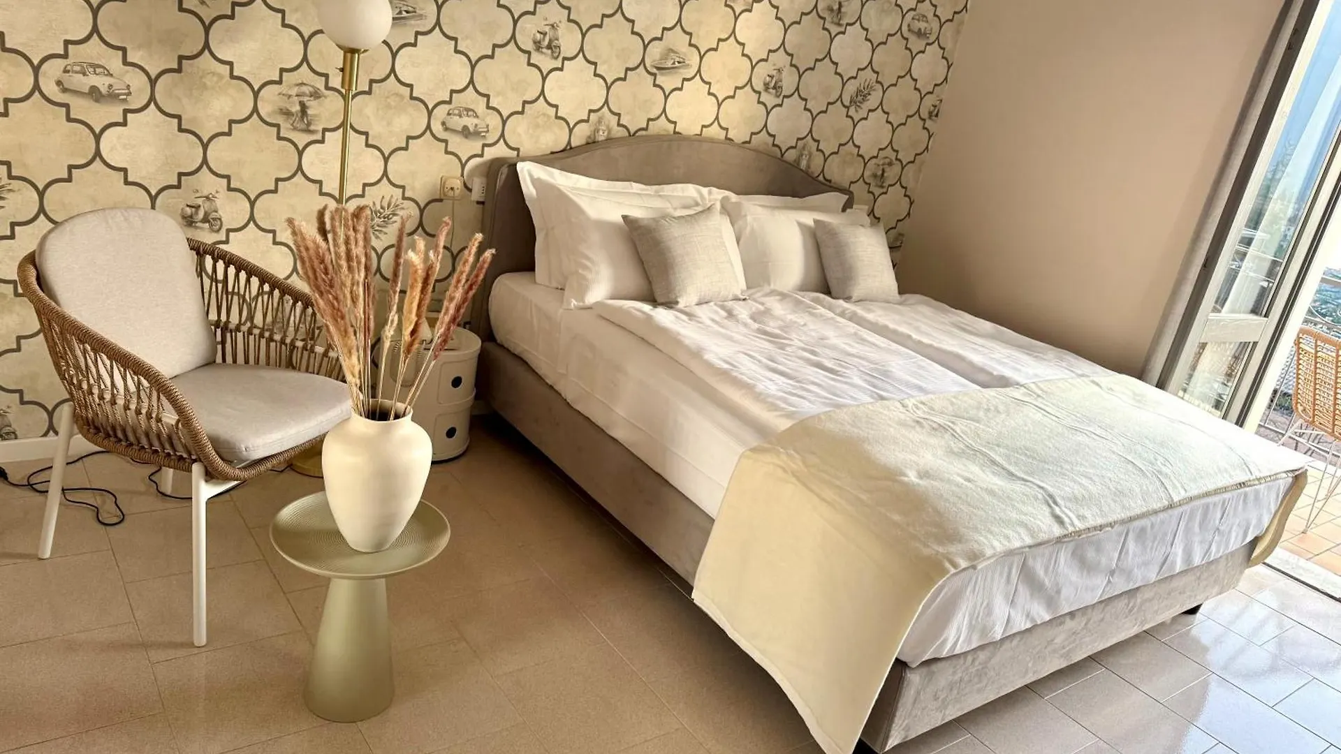 Hotel Miomio تينيالي 4*,  إيطاليا